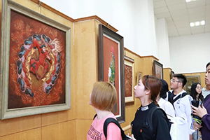 藝管與設(shè)計(jì)聯(lián)動(dòng)，黨建與專業(yè)融合 一場別開生面的主題黨日與交流策劃活動(dòng)